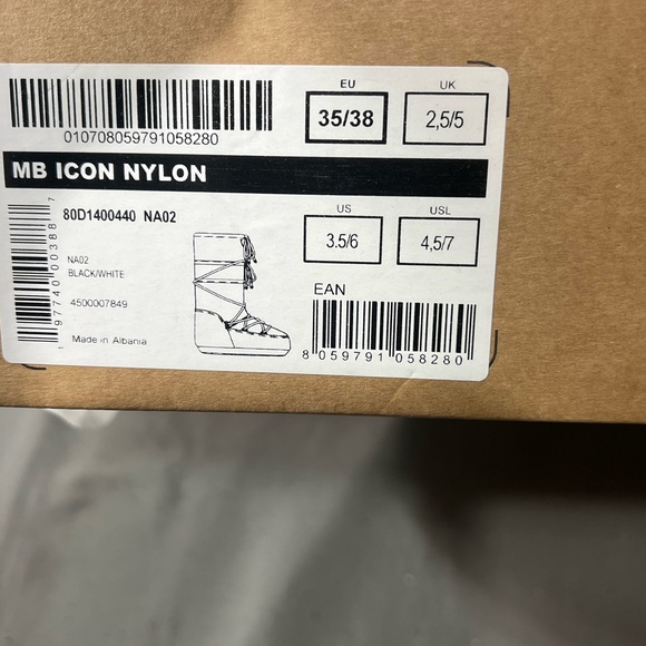 Moon Boot woman Black and Brown Snow Boots - Picture 4 of 4